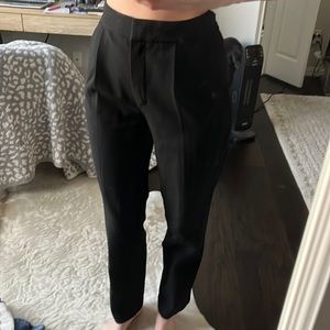 Looks brand-new! Aritzia Wilfred Ibiza Pant, size 2